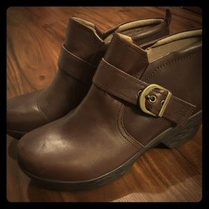 Women’s Sanita leather brown bootie